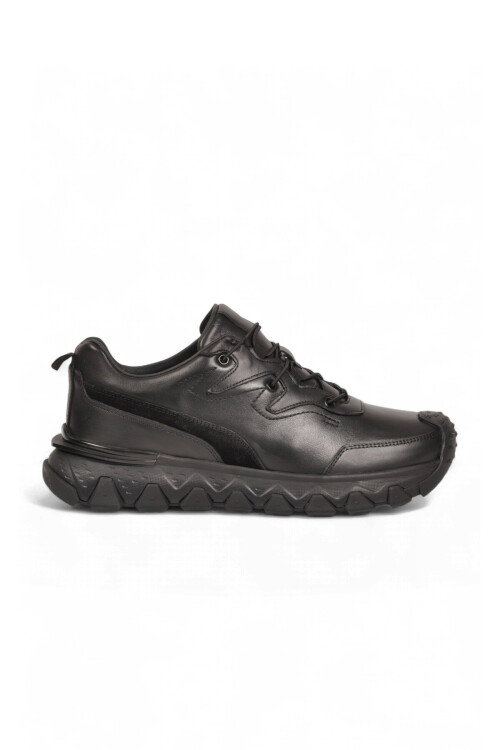 Siyah Hakiki Deri Kaymaz Tabanlı Erkek Casual Sneaker Ayakkabı 152-24252