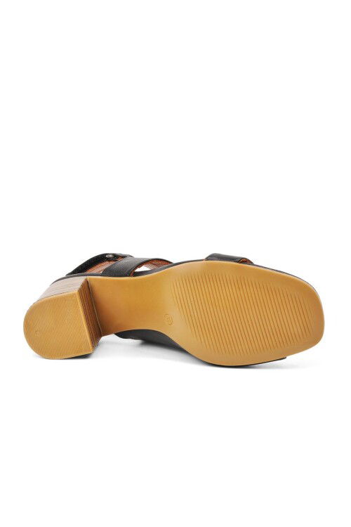 صندل بكعب من الجلد الطبيعي الأسود للنساء 2108502Y Z