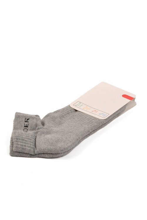 جوارب رمادية للجنسين، جوارب رياضية