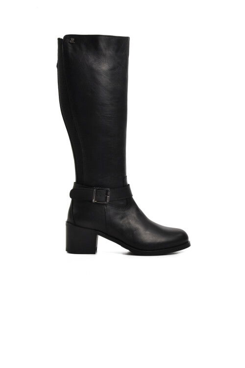 حذاء نسائي أسود 1950912K Z