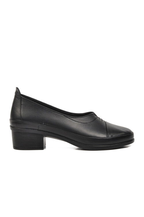 Black Genuine Leather Womens Classic Shoes 562106 Z