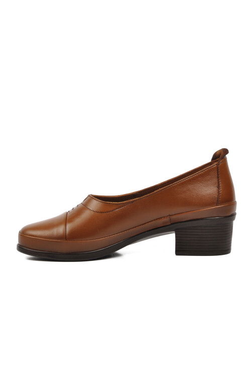 Tan Genuine Leather Womens Classic Shoes 562106 Z