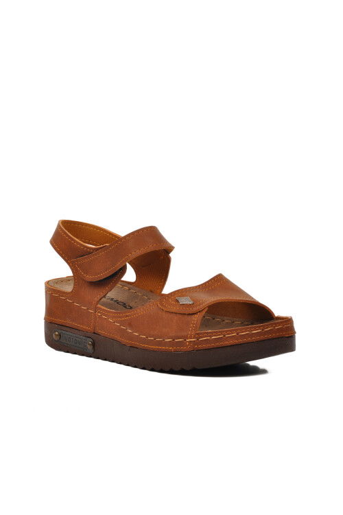 Tan Womens Flat Sandals 07-109RR Z