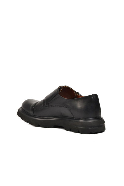 حذاء رجالي كاجوال من الجلد الطبيعي باللون الأسود بريميوم 33284 M