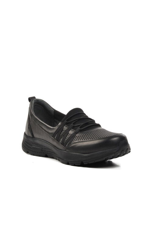 حذاء كاجوال نسائي من الجلد الطبيعي باللون الأسود 017-DZ