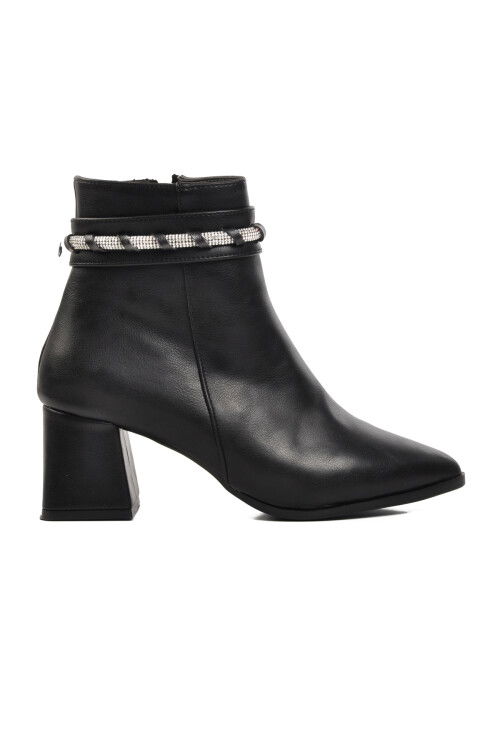 حذاء نسائي مبطن بالصوف الأسود 276515 Z