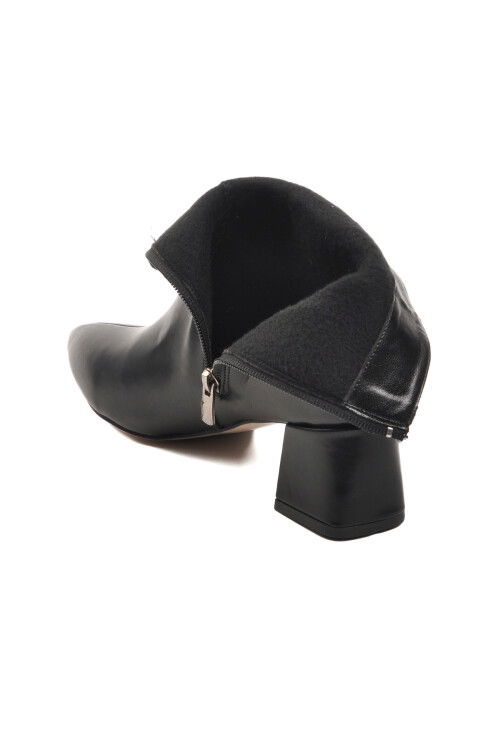 Siyah Poliüretan Kadın Bot 266 Z