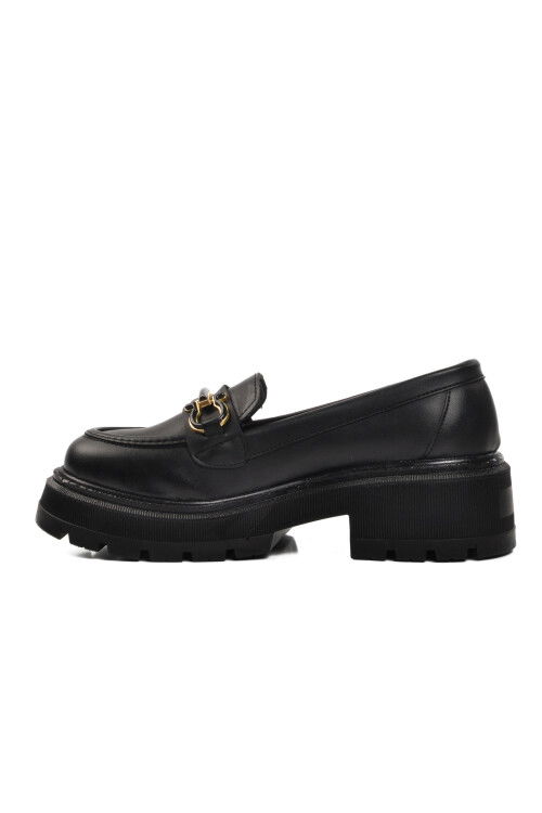 حذاء كاجوال نسائي أسود اللون 572377 Z