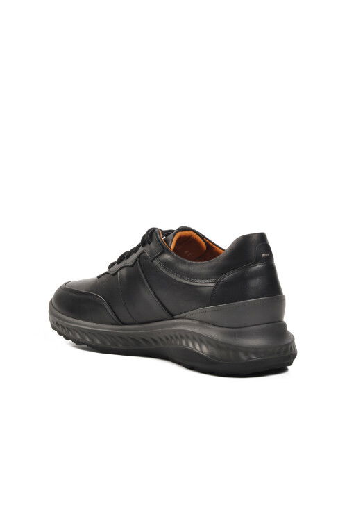 حذاء رجالي كاجوال من الجلد الطبيعي باللون الأسود مقاس 191103 M