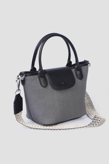 Black Womens Hand and Shoulder Bag IM586