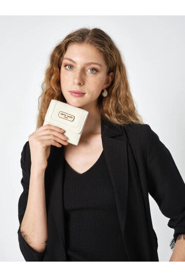 Vanilla Womens Wallet 06PC25Y602-P