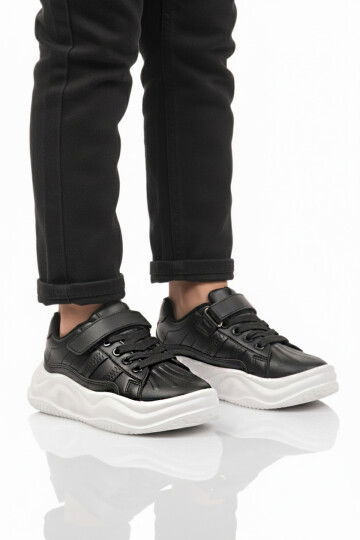 Black and White Velcro Lightweight Flexible Boys Sports Shoes 2033 F