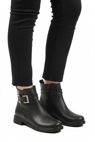 Siyah Cilt Fermuarlı Kaymaz İçi Polarlı Kadın Bot 209144 Z