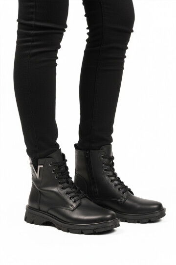 Siyah Cilt Bağcıklı Fermuarlı Polarlı Kaymaz Kadın Bot 351071 Z