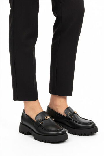 Black Skin Thick Sole Womens Casual Shoes 547825 Z