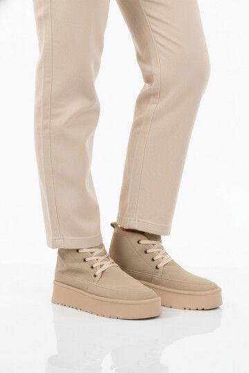 Bej İçi Kürklü Bağcıklı Kadın Bot U-15 Z