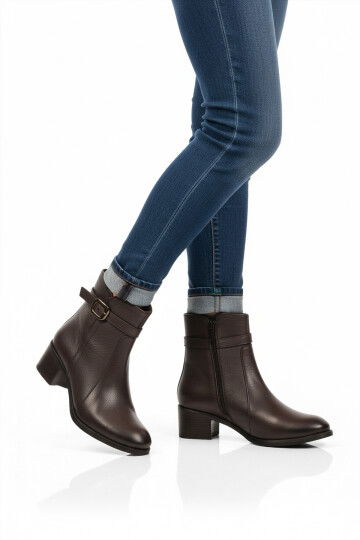 Kahve Hakiki Deri Fermuarlı İçi Polarlı Kadın Bot 24113-1 Z