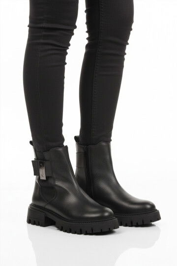 Siyah Hakiki Deri İçi Polarlı Kaymaz Kadın Bot 23783-1 Z