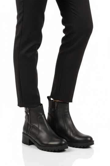 Siyah Hakiki Deri Fermuarlı Polarlı Kadın Topuklu Bot 4663-1 Z