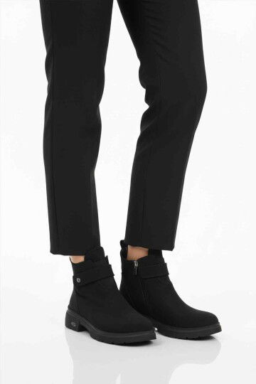 Siyah Nubuk Kürklü Kaymaz Soğuğa Dirençli Kadın Bot PC-55336 Z