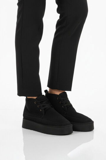 Siyah İçi Kürklü Bağcıklı Kadın Bot U-15 Z