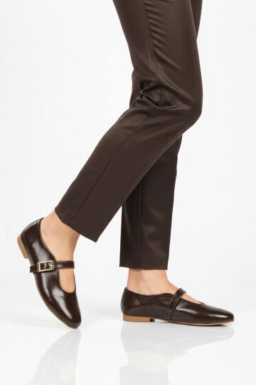 Kahve Hafif Kemerli Kadın Babet Ayakkabı 666160 Z