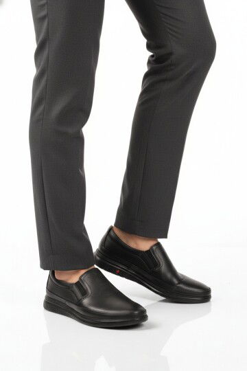 Black Genuine Leather Mens Casual Shoes 478 M