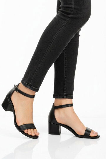 Siyah Bantlı Hafif Kadın Topuklu Abiye 325144 Z