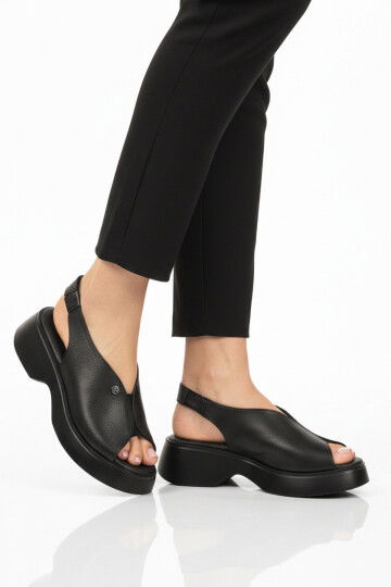 Siyah Kadın Günlük Topuklu Sandalet PC-7390 Z