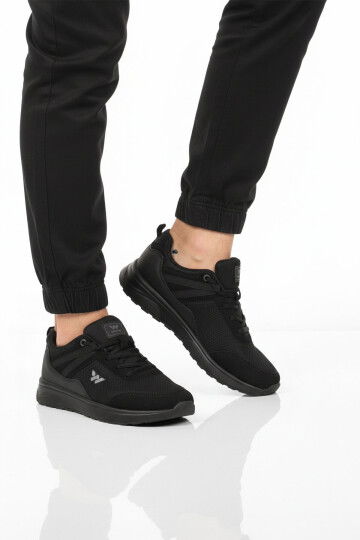 Siyah Fileli Hafif Esnek Bağcıklı Erkek Spor Ayakkabı Omina M