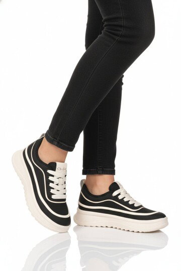 Siyah Bağcıklı Hafif Casual Ayakkabı 26Y373 G