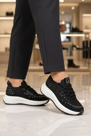 Siyah Bağcıklı Taş Detaylı Kalın Rahat Tabanlı Anorak Örme Kadın Casual Ayakkabı Sneaker 26Y301