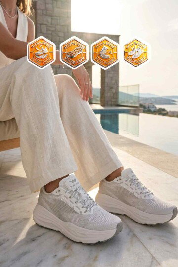 Beyaz Gümüş Fileli Hafif Esnek Hafızalı Taban Unisex Spor Ayakkabı Flexion G