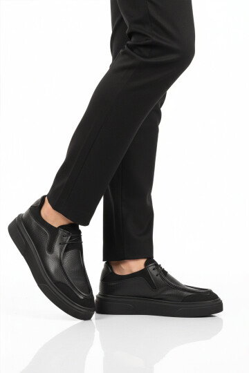 Siyah Bağcıklı Erkek Casual Ayakkabı 586 M