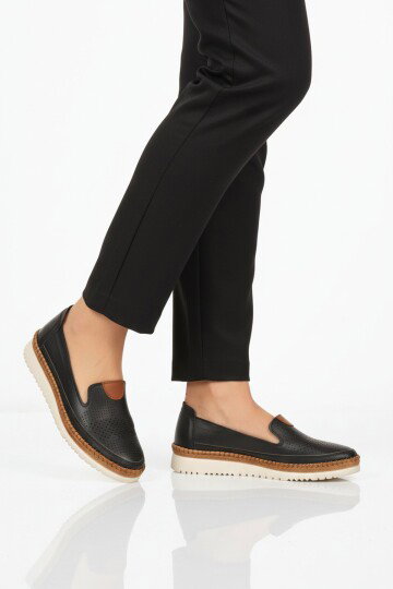 Siyah Hakiki Deri Ortopedik Kadın Casual Ayakkabı 700 Z