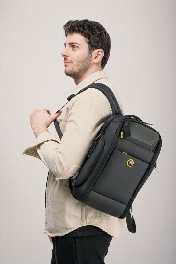 Siyah Erkek Sırt Çantası 51848