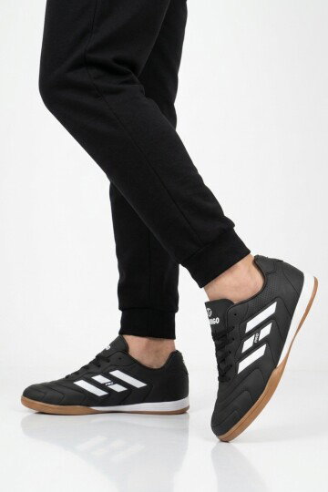 Siyah Bağcıklı Kaymaz Taban Erkek Futsal Ayakkabısı 227 M