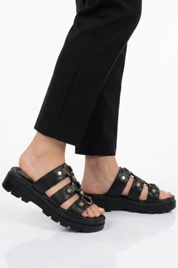 Siyah Hafif Yumuşak Taban Kadın Terlik 35351 Z