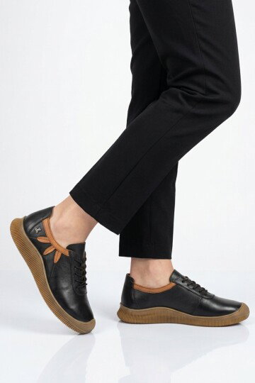 Siyah Hakiki Deri Kadın Casual Ayakkabı 2413511Y Z