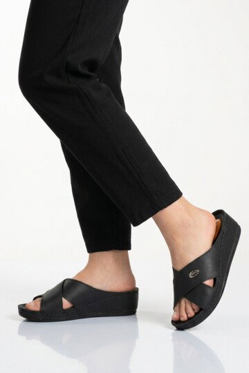 Siyah Topuk Jel Destekli Anatomik Kadın Terlik 09-063 Z