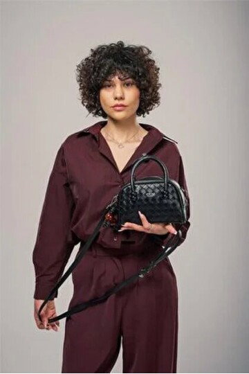 Siyah Kadın Omuz Çantası 17845