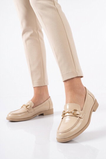 Tokalı Şık Rahat Loafer Ayakkabı Bej Parlak Kadın Klasik Casual Ayakkabı PC-56058