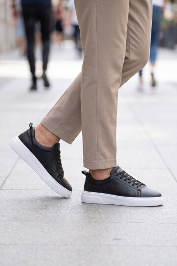 Siyah-Beyaz Hakiki Deri Bağcıklı Kalın Rahat Tabanlı Erkek Casual Ayakkabı Sneaker 272303 