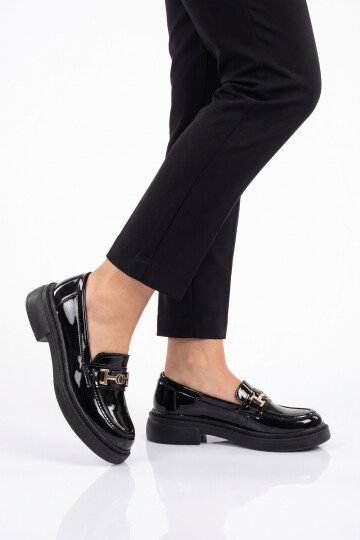 Tokalı Şık Rahat Hafif Kadın Siyah Rugan Klasik Casual Ayakkabı Loafer 1805 Z