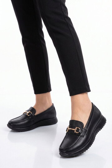 Tokalı Hafif Rahat Kadın Siyah Klasik Casual Ayakkabı Loafer 067 26K Z