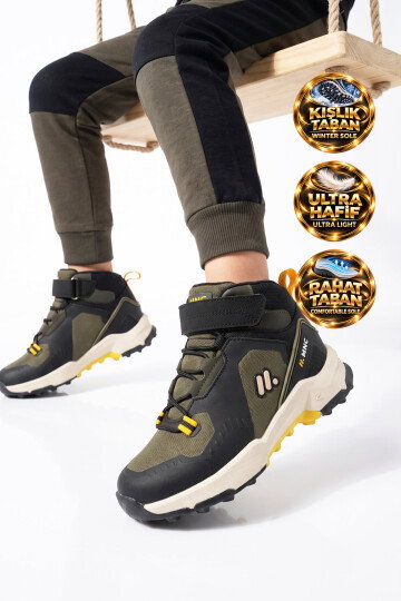 Siyah-Haki Cırt Bantlı Kaymaz Tabanlı Erkek Çocuk Outdoor Bot Pampili BS-İH1-P-100