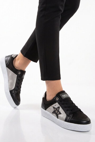 Siyah-Beyaz Bağcıklı Kalın Tabanlı Kadın Casual Yürüyüş Ayakkabı Sneaker Code 416