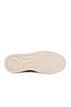حذاء رياضي نسائي من الجلد الخفيف برباط باللون البيج 201 G