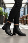 Siyah Hakiki Deri Polarlı Fermuarlı Kaymaz Kadın Topuklu Bot 9786-1 Z