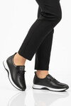 Siyah Lastik Bağcıklı Hafif Kadın Casual Ayakkabı 063 Z